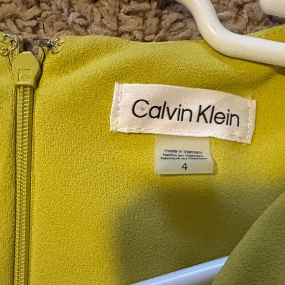 Elegant green Women's Dress - Picture 3 of 4